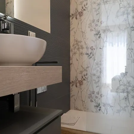 Apartment Chic , 2 Vicino Colosseo E Metro