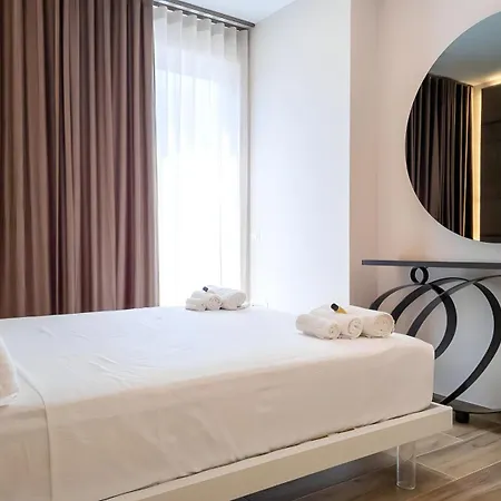 Chic , 2 Vicino Colosseo E Metro Apartment *
